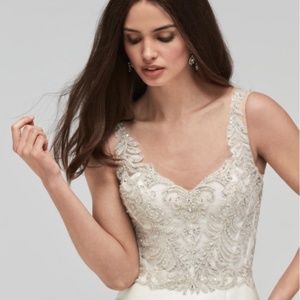 Wtoo Wedding Gown  Sample, worn once sz 00-0
